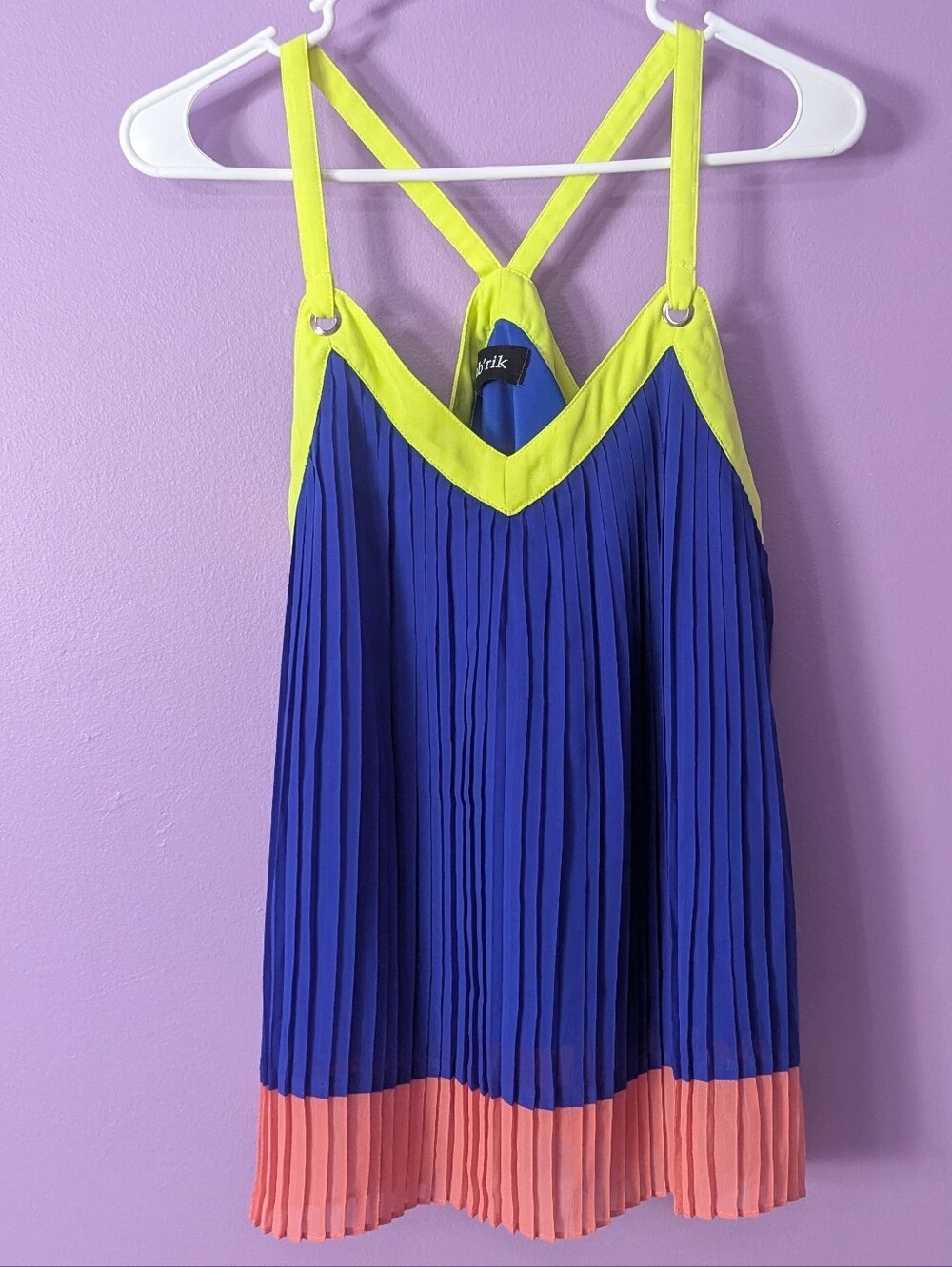 Fab'rik Women's Small Colorblock Pleated Camisole Tank top.
